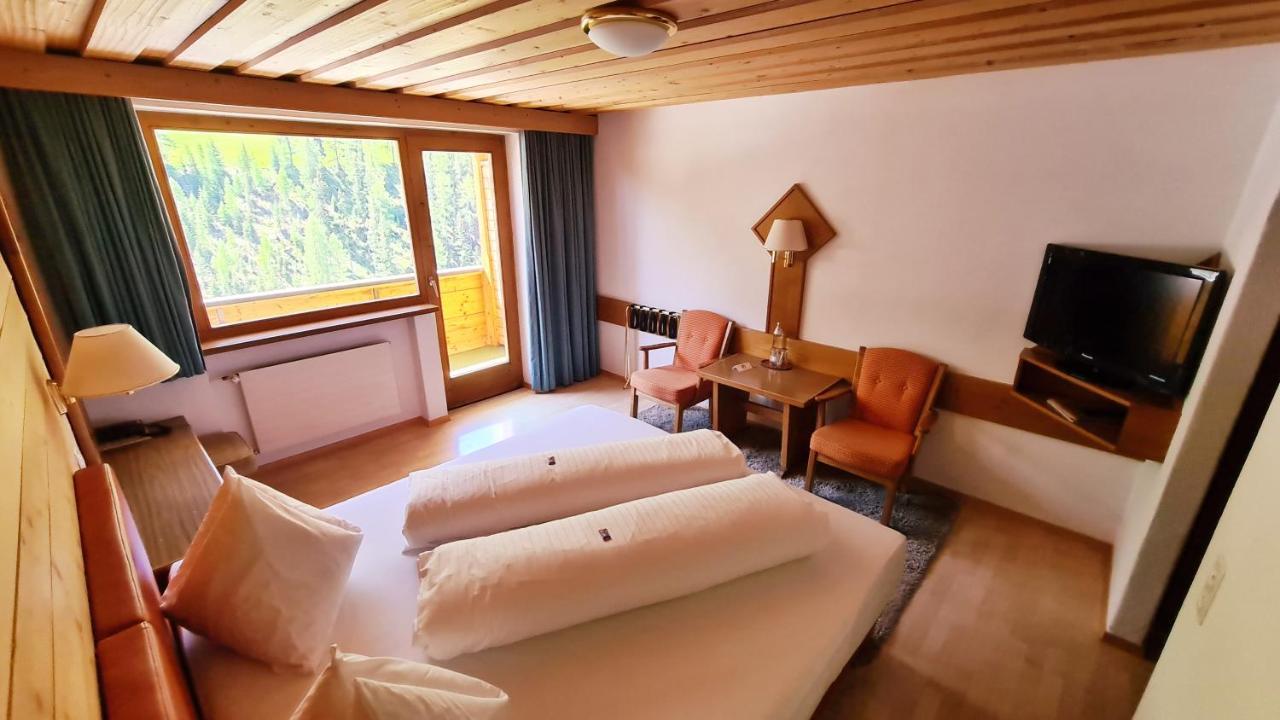 Hotel Cresta Samnaun Kültér fotó